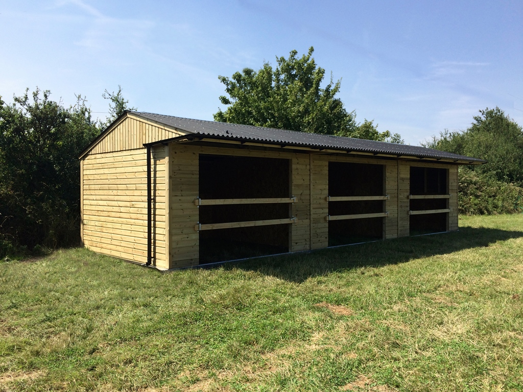 Intro Range Mobile Field Shelter 10.8mm x 3.6m Including Slide Rails